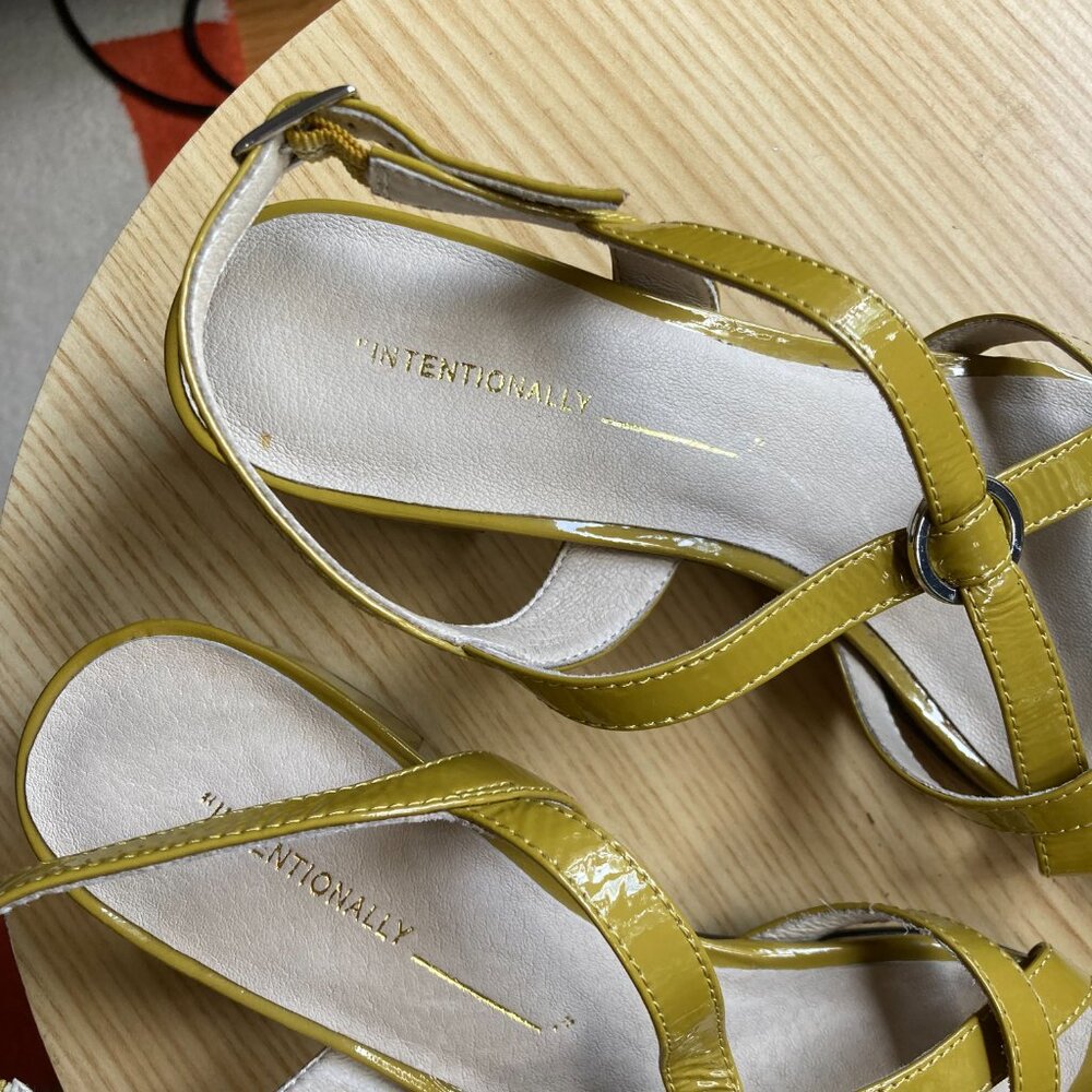 INTENTIONALLY BLANK Kimora Heeled Sandals Size 8 - Picture 3 of 4